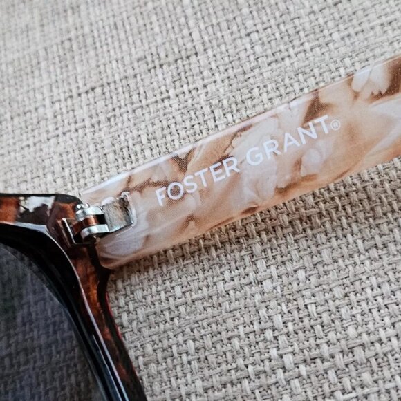 Foster Grant Women Sunglasses Brown Tortoise Eye Wear Shades POLE - Picture 7 of 10
